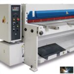 Motoros fémlemez olló  MTBS 1350-30 T NC vezérlésű hátrögzítővel, első és hátsó kilökéssel és kézi résbeállítással - Image 2