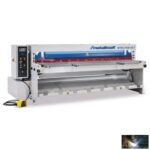 Motoros fémlemez olló  MTBS 1540-40T NC vezérlésű hátrögzítővel, első és hátsó kilökéssel és kézi résbeállítással