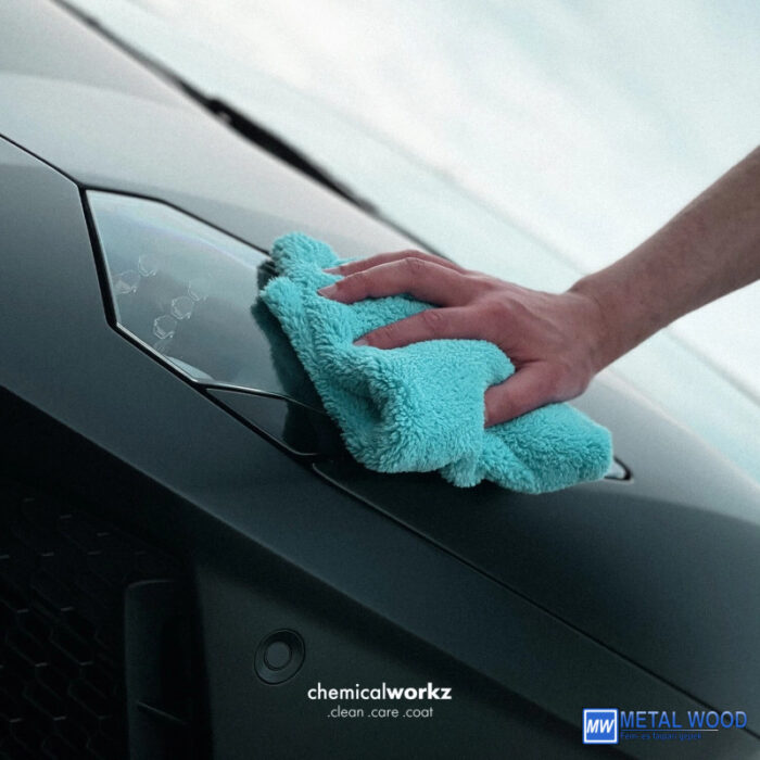 ChemicalWorkz Szegélymentes Prémium Törlőkendő 500GSM 40×40 Kék - Image 5