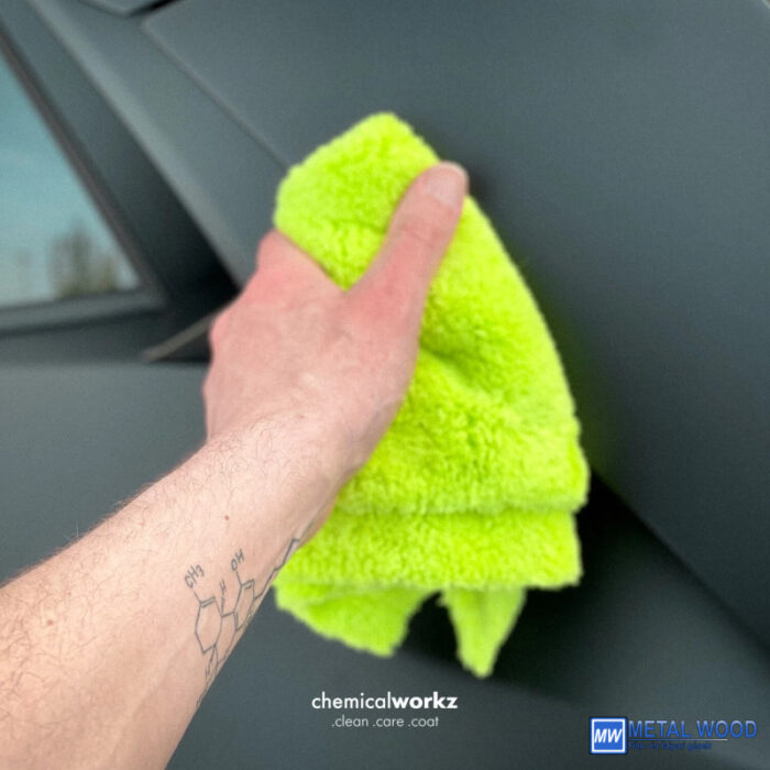 ChemicalWorkz Zöld Szegélymentes Puha Prémium Törlőkendő 500GSM 40×40 Zöld - Image 5