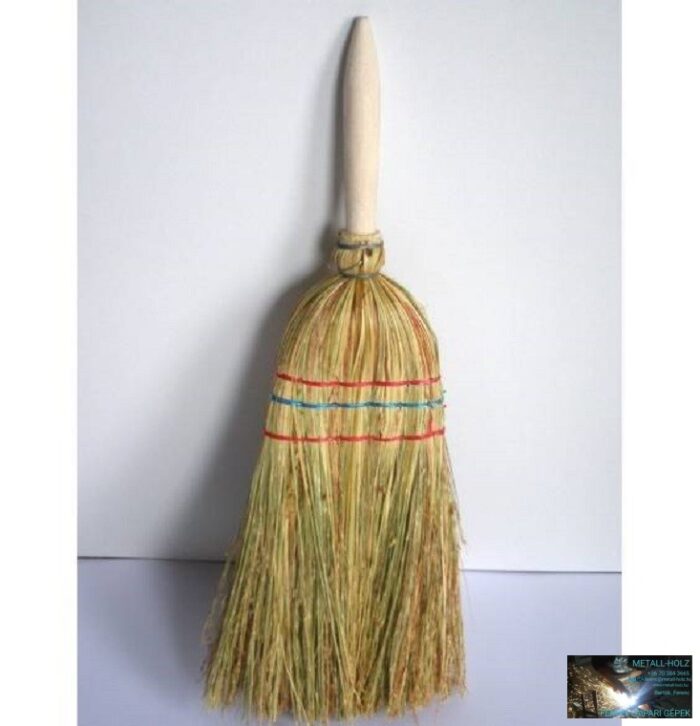 Cirokseprű autós, fa nyéllel - Image 1